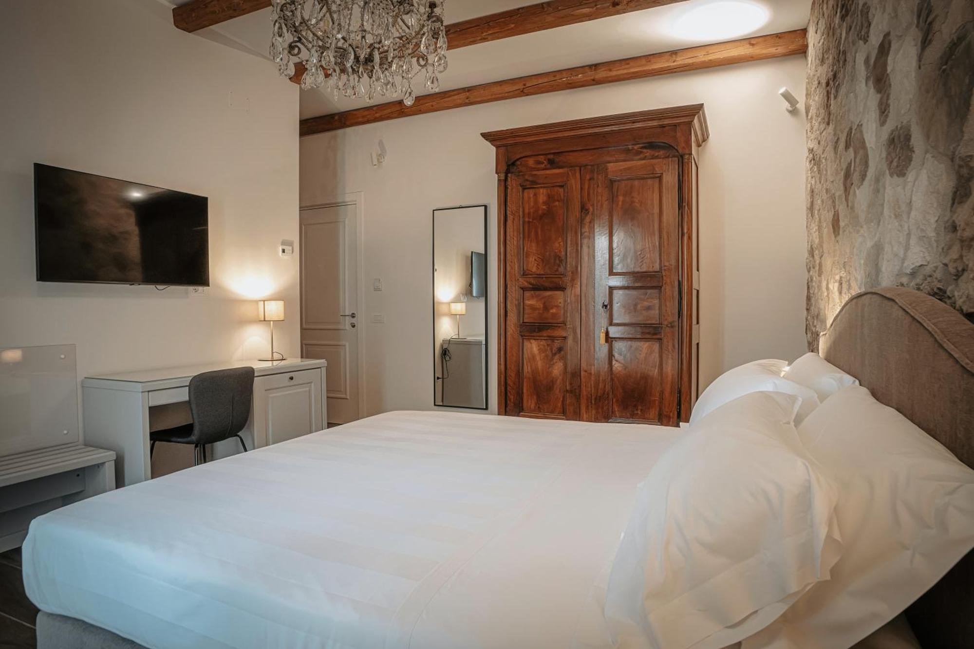 Dimora Lombardi Hotell Matera Exteriör bild